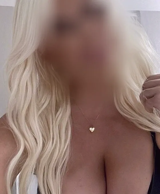 Ida, 23