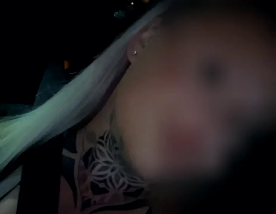 Olivia, 32